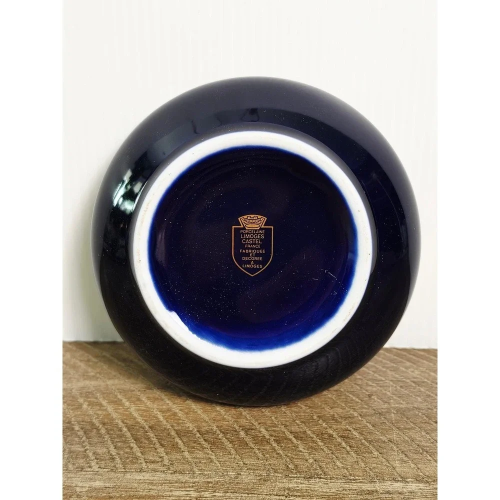 Limoges‎ Cobalt Blue Courting Couple Trinket Box with 22K accents